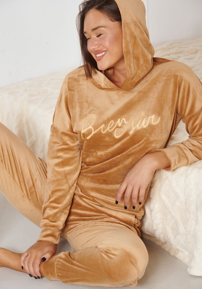 Homewear γυναικείο βελουτέ με logo bien sur και κουκούλα