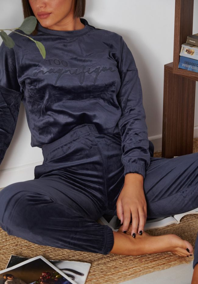 Homewear γυναικείο βελουτέ με logo Too magnifique