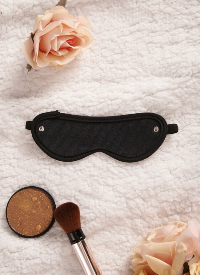 Velvet eye mask