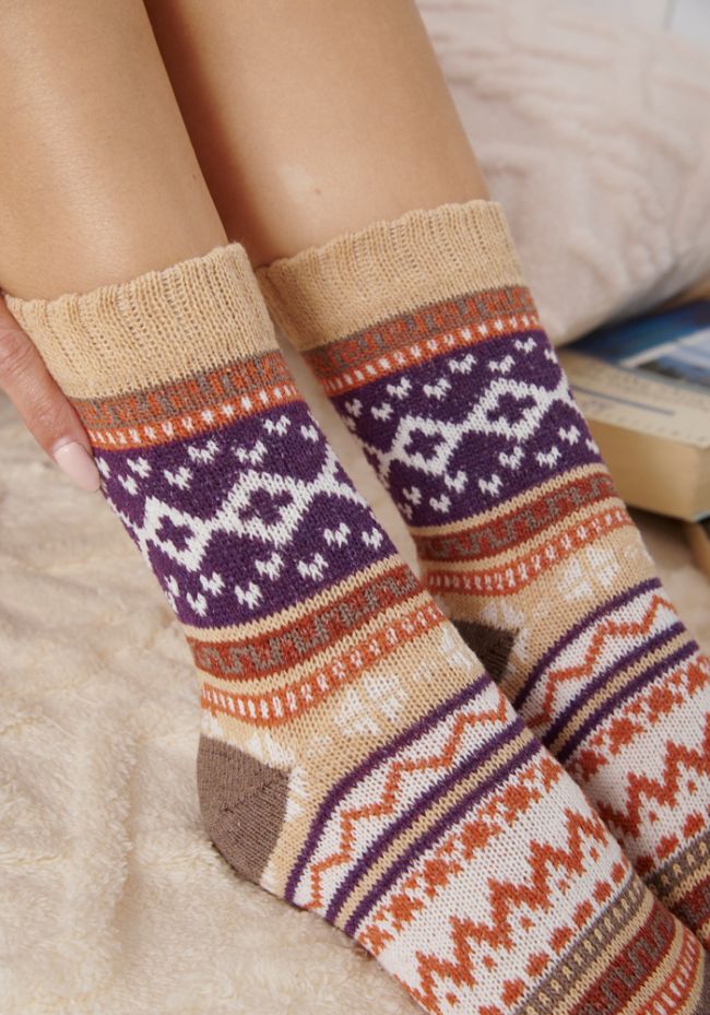 Κάλτσες γυναικείες μάλλινες με πολύχρωμα σχέδια