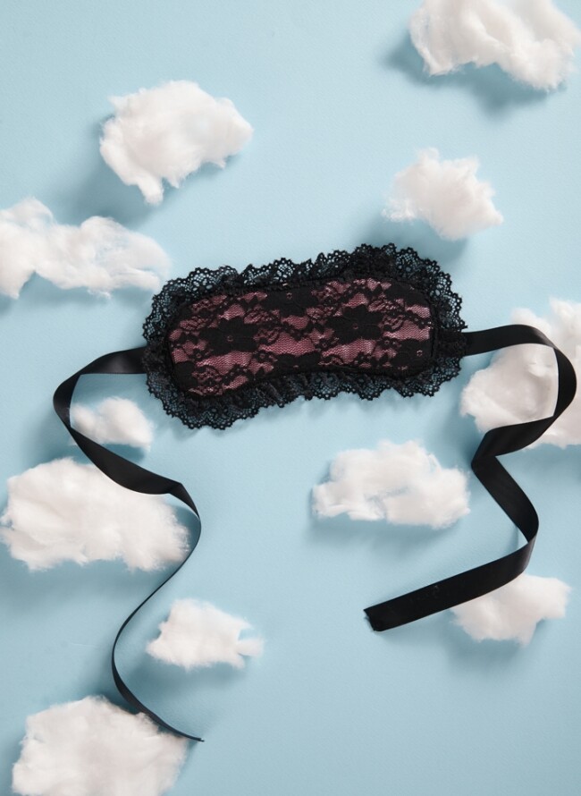 Satin eye mask with lace