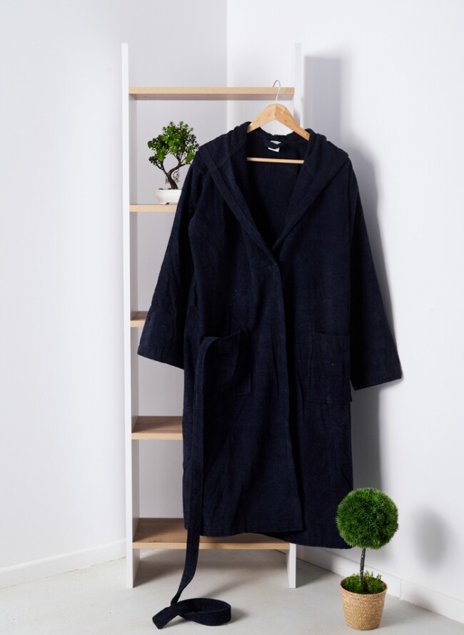 Unisex hooded bathrobe