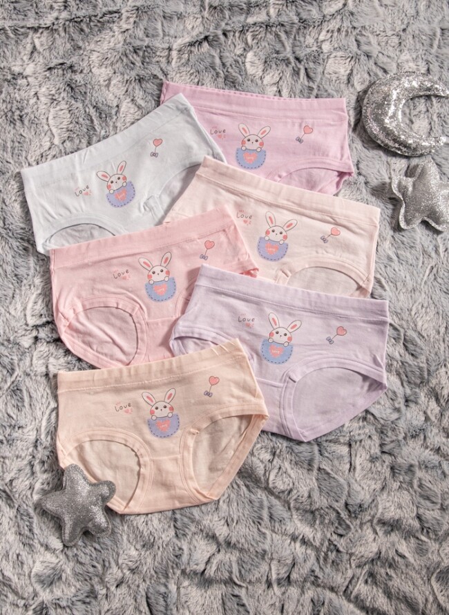 Children's panties in an economical package of 6 pieces