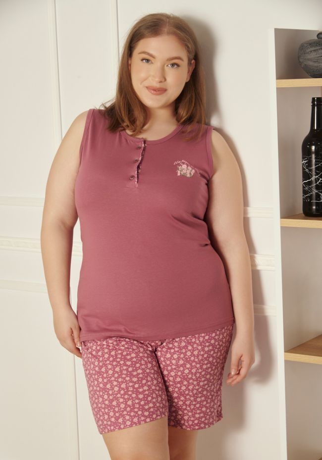 Πιιτζάμα γυναικεία plus size με σορτς και ανθάκια