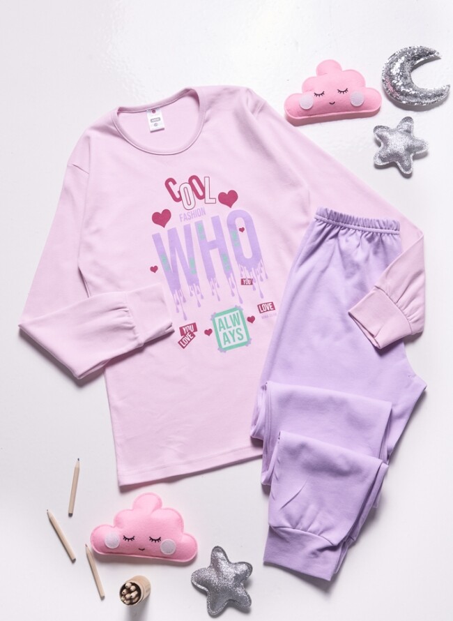 Teenage pajamas with letters and hearts