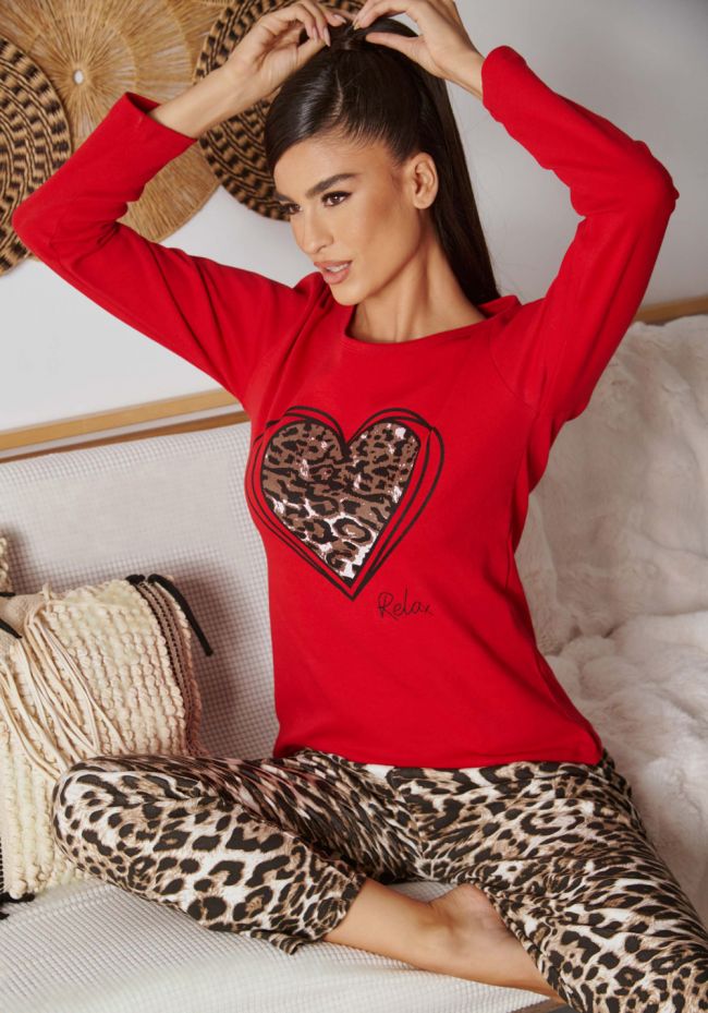 Πιτζάμα γυναικεία με καρδιά και animal print παντελόνι