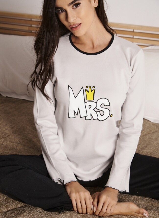 Pajamas for women with crown Mrs