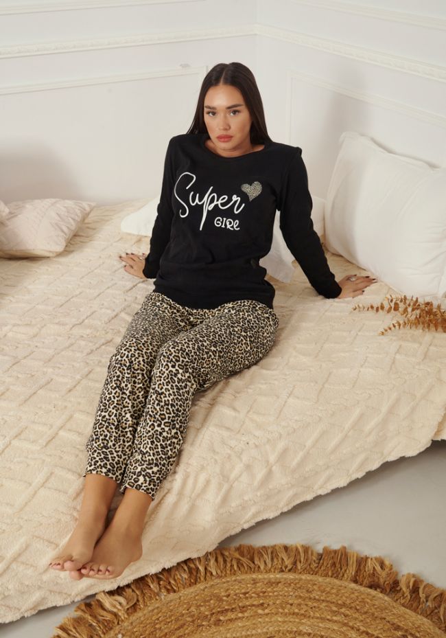 Πιτζάμα γυναικεία με logo και animal print παντελόνι