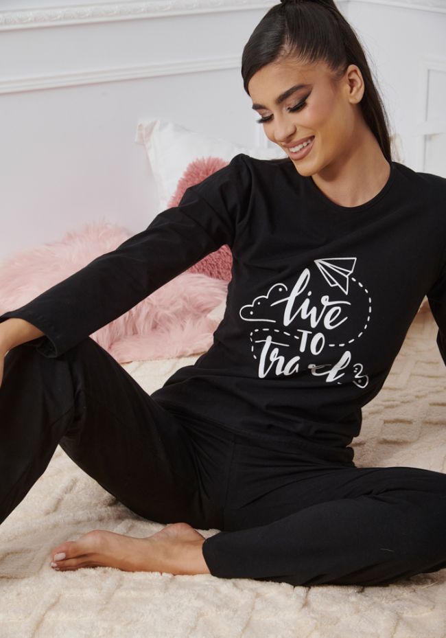 Women's pajamas with logo Live to travel