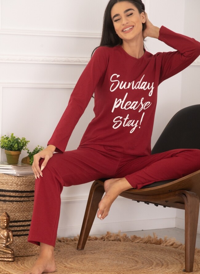Дамска пижама с  лого Sunday please stay