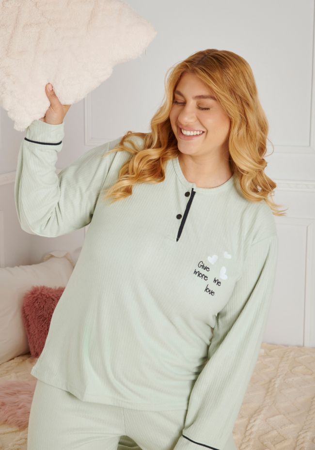 Πιτζάμα γυναικεία plus size με γράμματα και καρδούλες