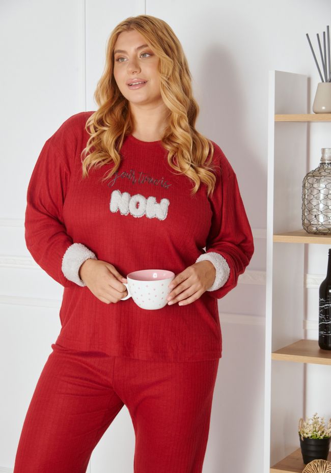 Πιτζάμα γυναικεία plus size με χνουδωτά γράμματα