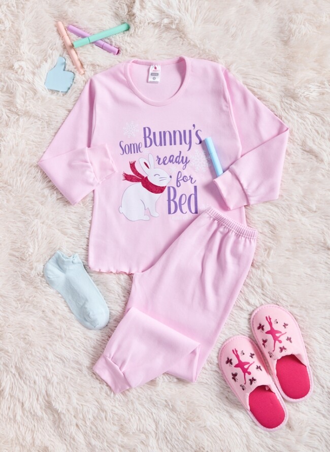 Детска пижама със зайче и лого