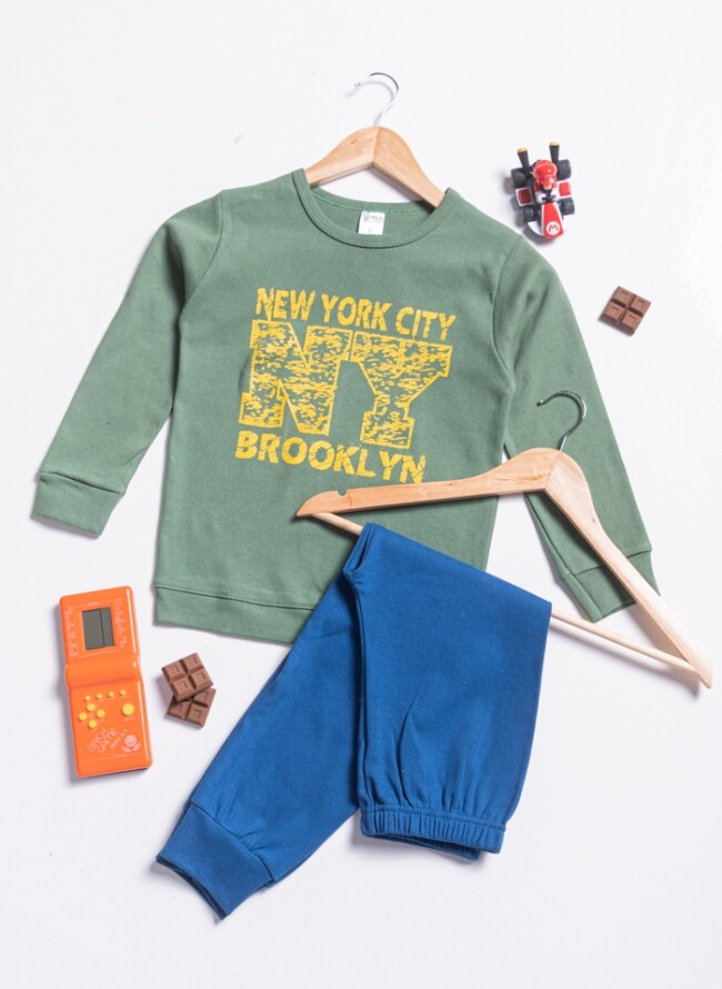 Children's pajamas with New York design