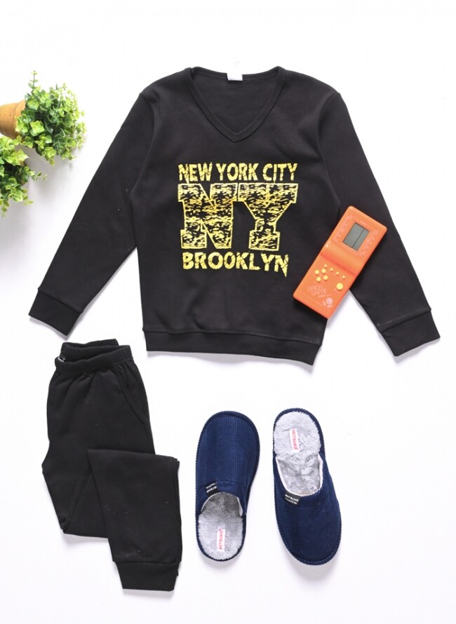 Children's pajamas with New York design