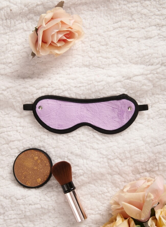 Velvet eye mask