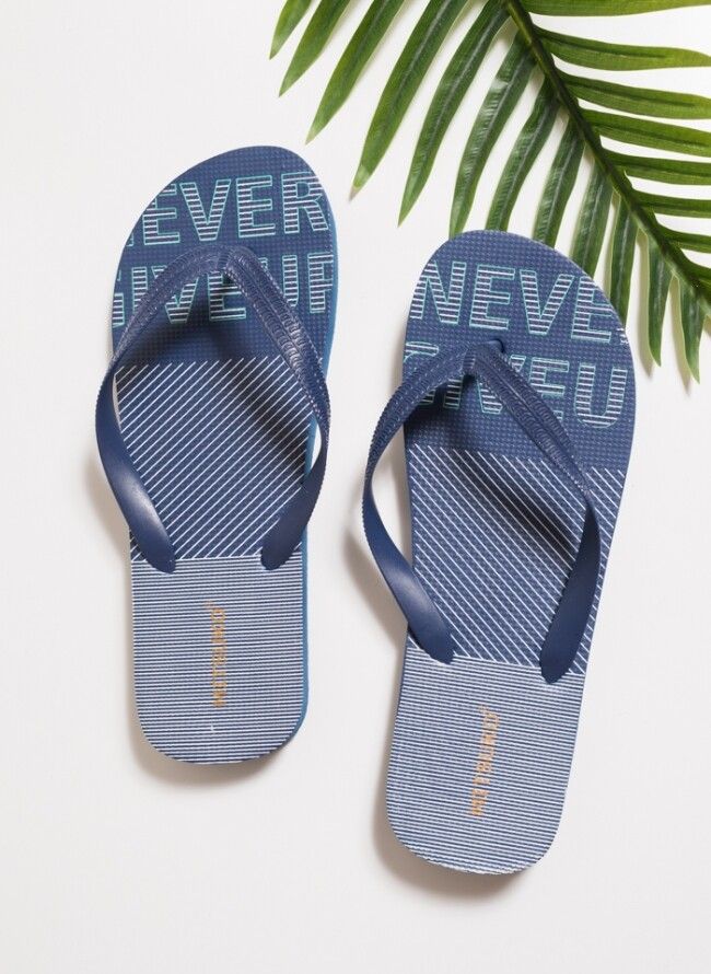 Men's flip flops with letters and stripes