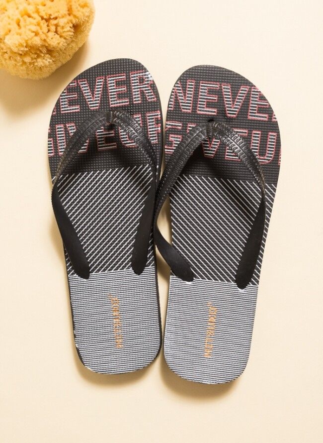 Men's flip flops with letters and stripes