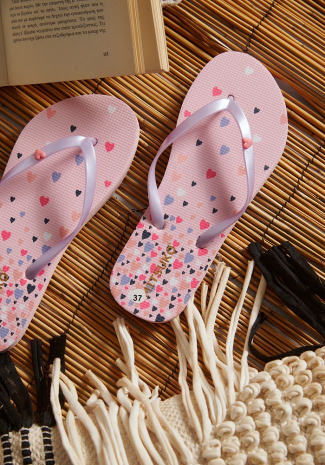 Women's flip flops with hearts