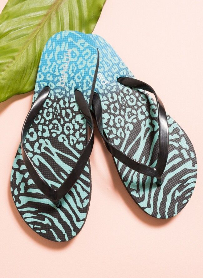 Σαγιονάρες γυναικείες με συνδυασμό animal print