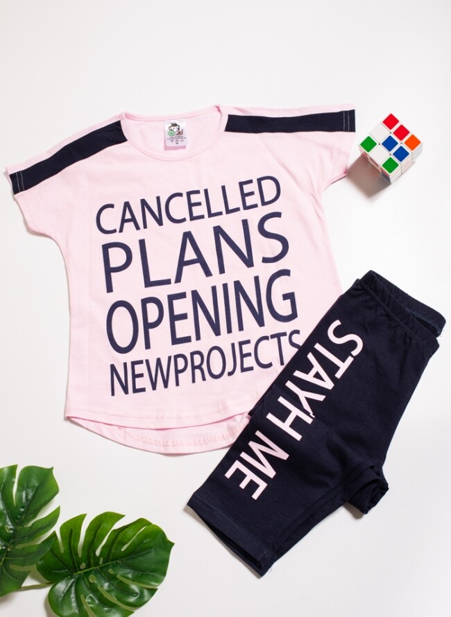 Children's set with logo and capri pants